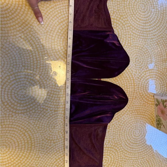 Victorias Secret Velvet Cropped Bra - Picture 8 of 8